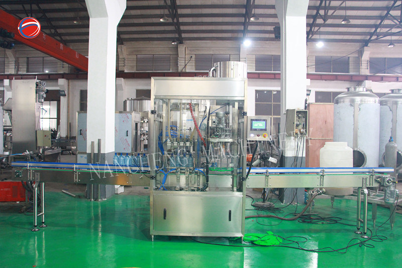 Automatic Olive Oil Bottle Filling Machine