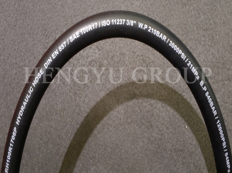 Flexible Bending Rubber Hose Fire Resistant SAE100r17 Hydraulic Hose