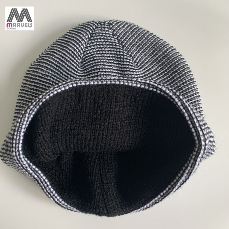 Fashion Two Side Wear Acrylic Striped Winter Knitted Beanie