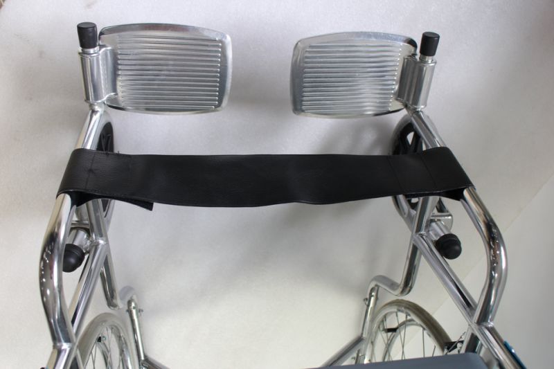 Oferta Especial Oferta Especial Plegable Ligero Cromado Plegable Silla De Ruedas Wheelchair