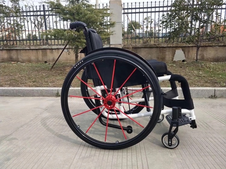 Lightweight Manual Sports Wheelchair for Elderly and Handicapped