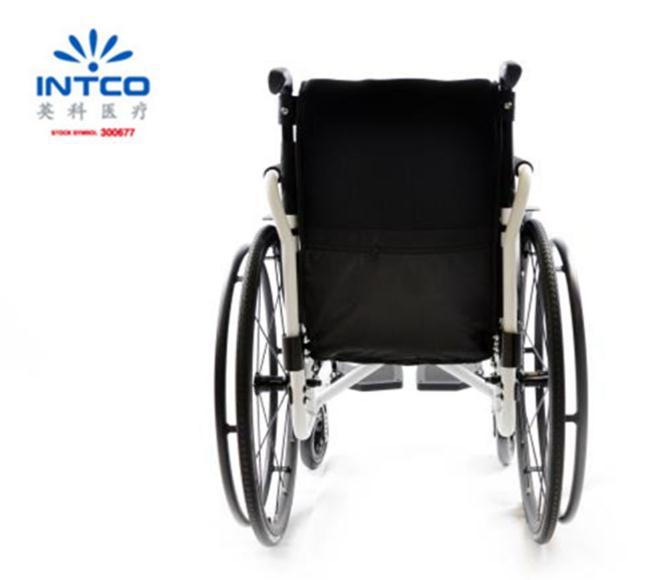 Light Comfortable Outdoor Manual Folding Wheelchair for People