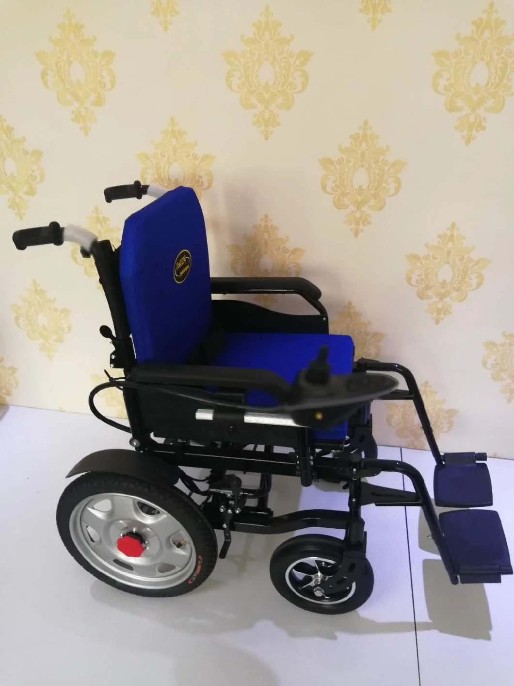 Ce Approved Light Weight Brushlesss Foldable Electric Power Wheelchair