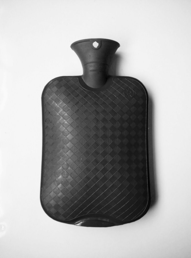 Black Color PVC Hot Water Bottle 2000ml Black Color
