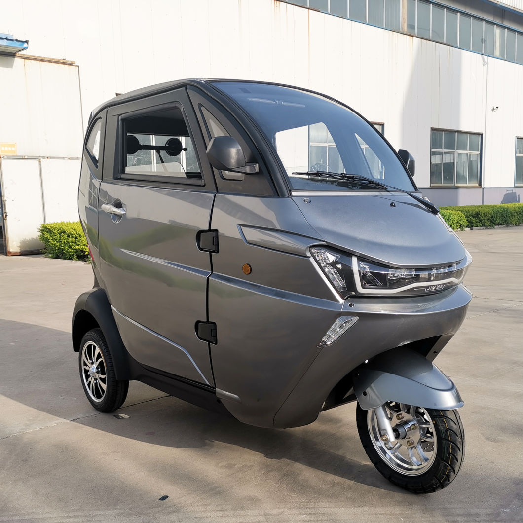 Electric Car 4 Wheels 3 Seats with Lithium Battery and Air-Conditioner