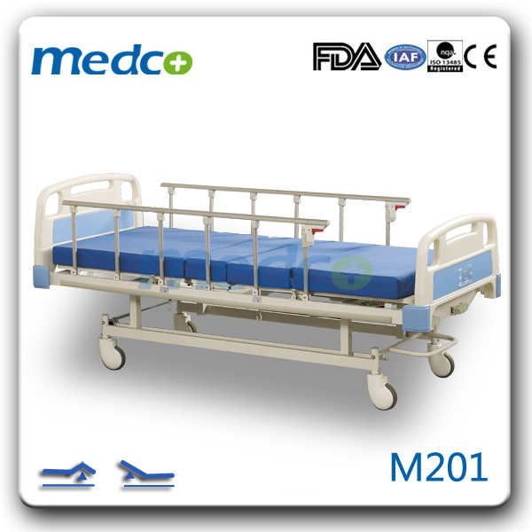 Gold Supplier Two Functions Manual Hospital Bed