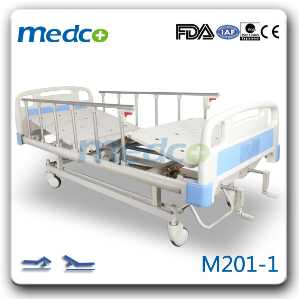 Gold Supplier Two Functions Manual Hospital Bed