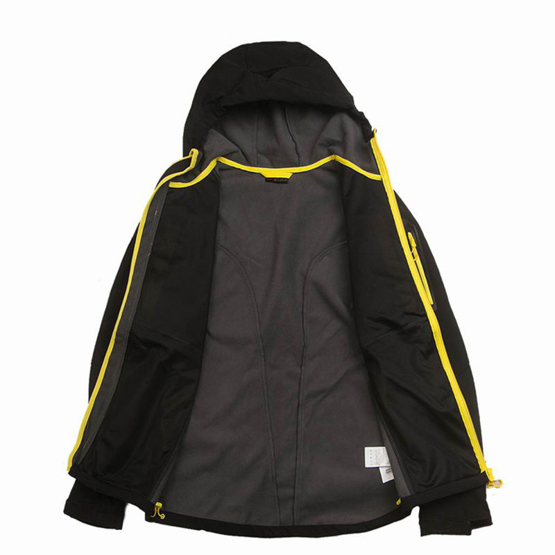 Men Winter Outdoor Waterproof Fleece Soft-Shell Jacket
