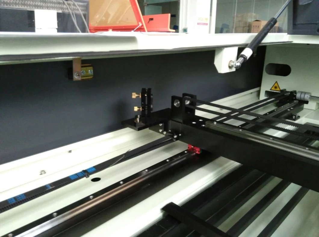 Non-Metal CO2 Laser Cutting Machine CNC Acrylic Laser Cutter