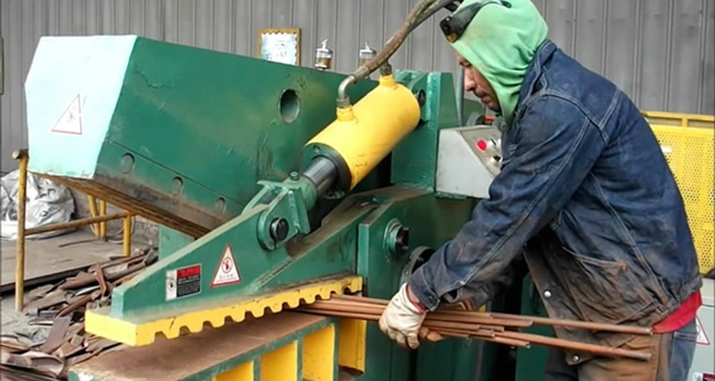 Q43-1000 Manual Iron Defroed Steel Bar Cutting Machine