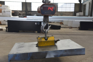Mj6132 Electric Wood Sliding Table Panel Saw for Board Cutting