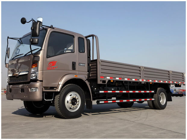 China HOWO 5 Tons Fence Cargo Truck Light Duty Vehicle