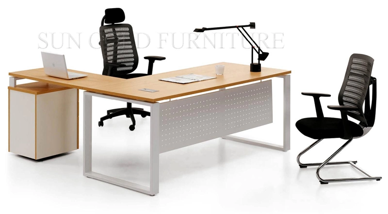 Popular MDF Office Furniture Luxury Executive Office Desk (SZ-ODT644)