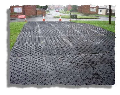 Wear Resist HDPE 4X8 FT Ground Heavy Duty Temporary Construction HDPE Plastic Road Mat