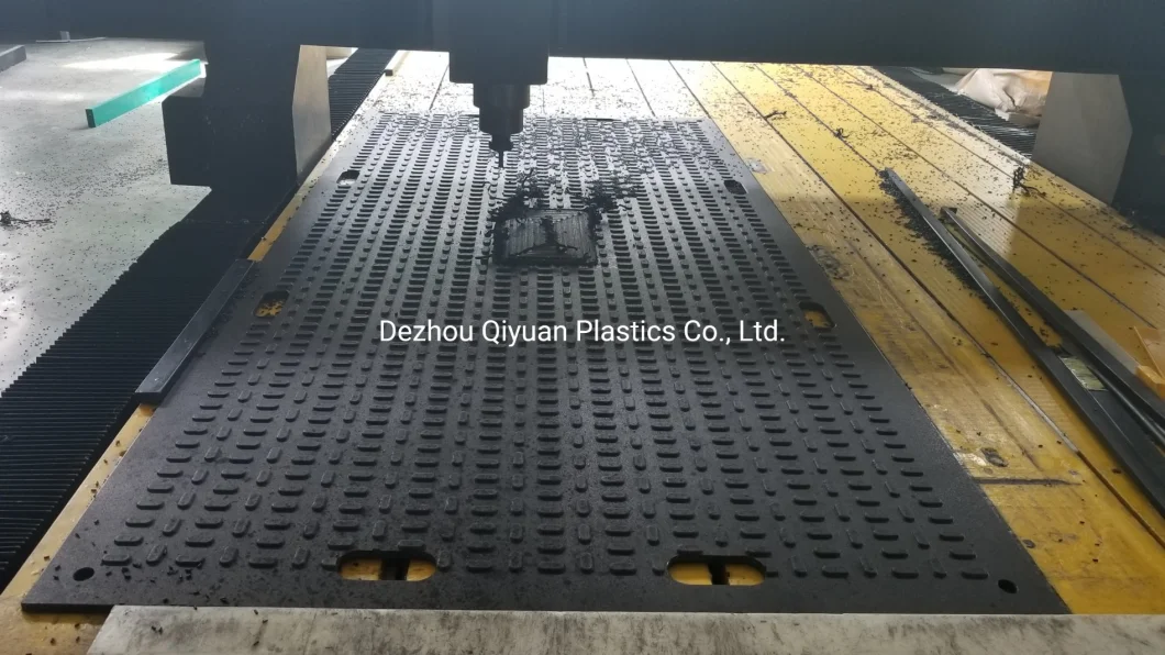 Customized Heavy Recycled UHMW-PE Plastic Duty Ground Protection Mat on Road