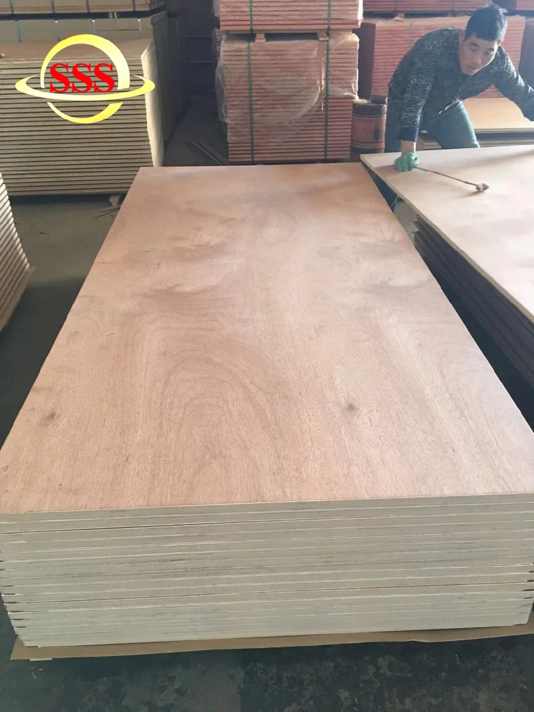4X8 Plywood Veneer, 4X8 Poplar Core Veneers for Plywood Marine Plywood Container Parts