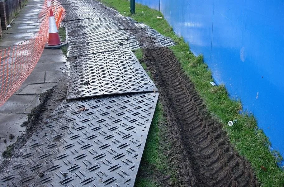 4X8 FT Plastic HDPE Ground Protection Temporary Access Mud Mats
