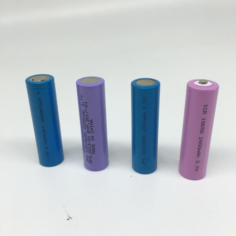 Rechargeable 18650 3.7V 2200mAh Li Ion Battery with Ce Certificated