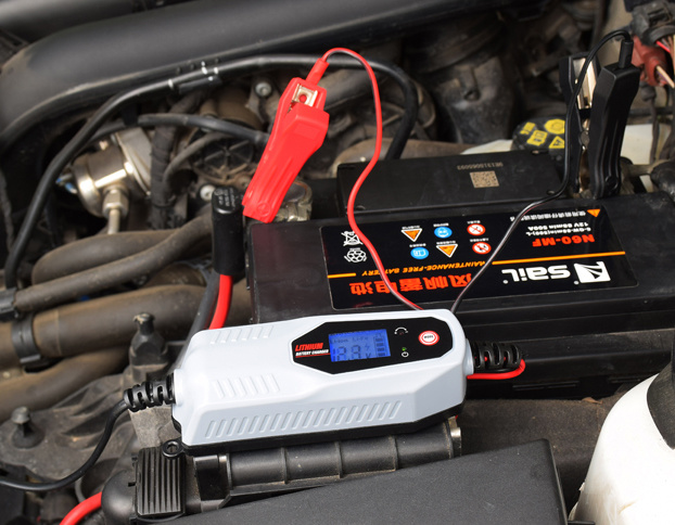 12V 1.5AMP Automatic Battery Charger for Li-ion, Lipo or LiFePO4 Lithium Ion Batteries