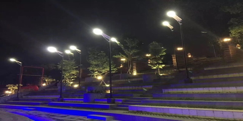 China Supplier Waterproof Road Lamp 300W Solar LED Street Light