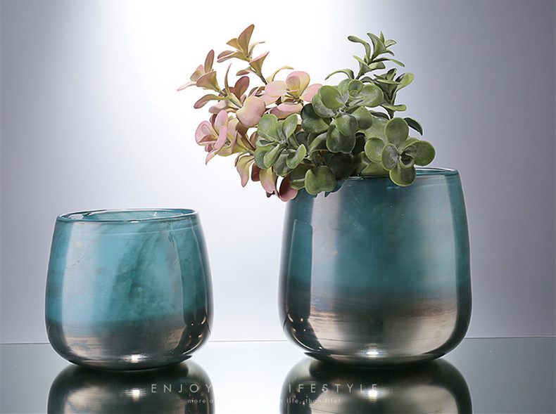 Hand Made Round Glass Vase with Elegance