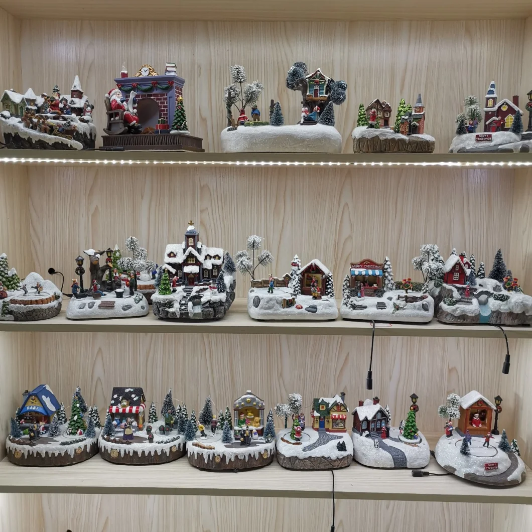 Hot Sale Personalized Handmade Polyresin Christmas Village Scene with Fountain