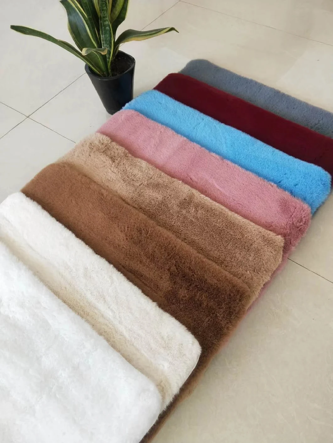 House Decorative 100% Polyester Rug Washable Faux Fur Rugs Plush Carpet