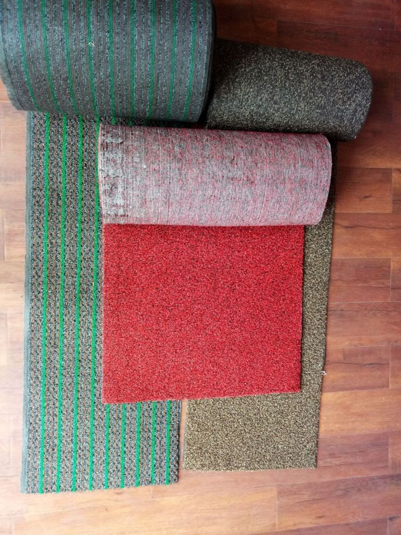 China PVC Backing PP Woven Loop Pile Grass Mat