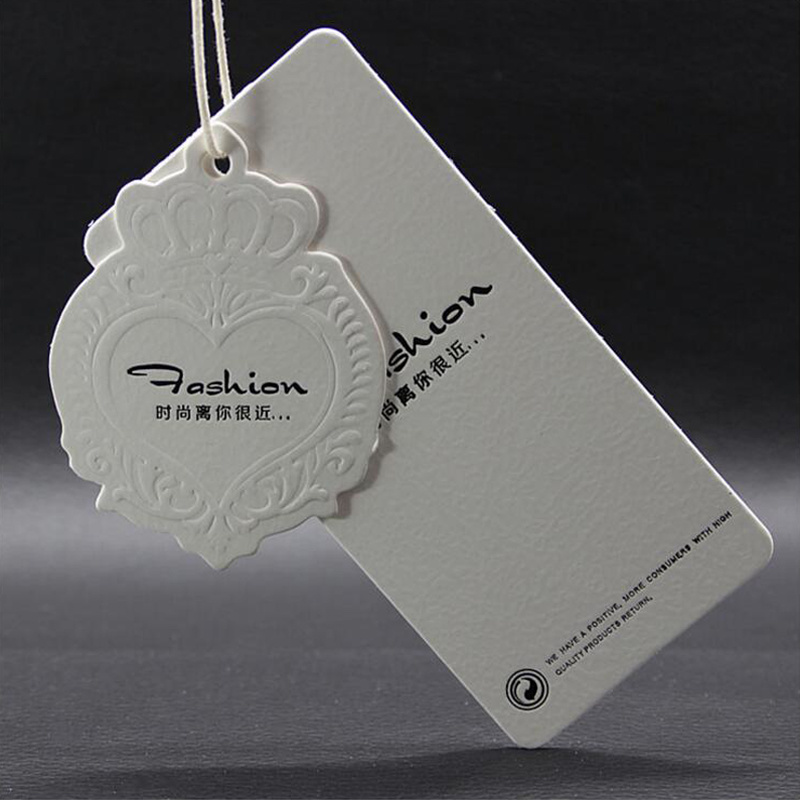 China Cheap Recycled Paper/Garment Tag Design Hang Tags in Guangzhou