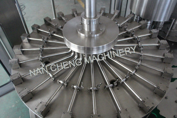 China Carbonated Drink Bottle Filling Equipment