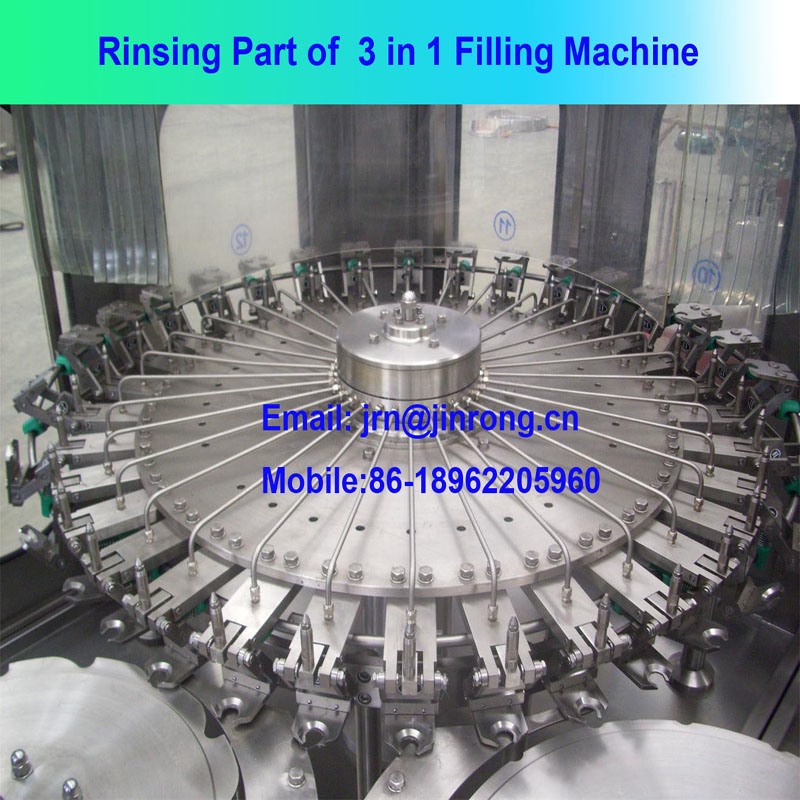 Automatic Carbonated Beverage Filling Machine in Pet Bottle