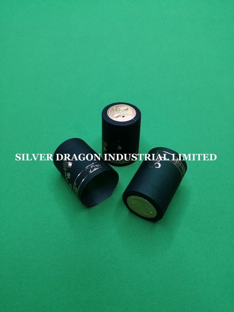 Green PVC Shrinkable Capsules with Hot Stamping for Olive Oil Bottle Closure