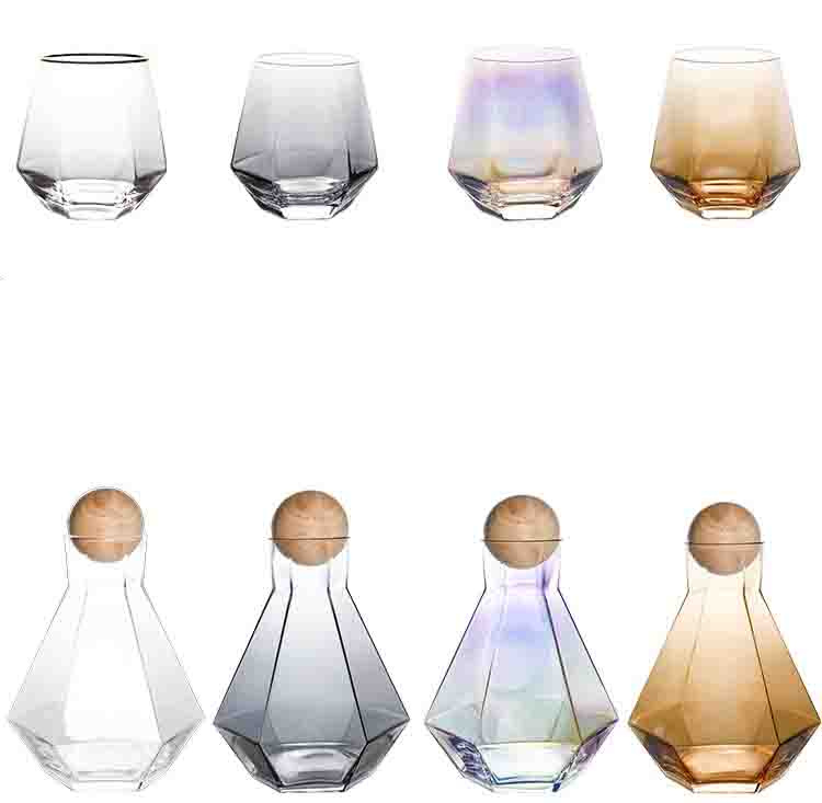 Glass Diamond Water Carafe Kettle with Wooden Ball Lid