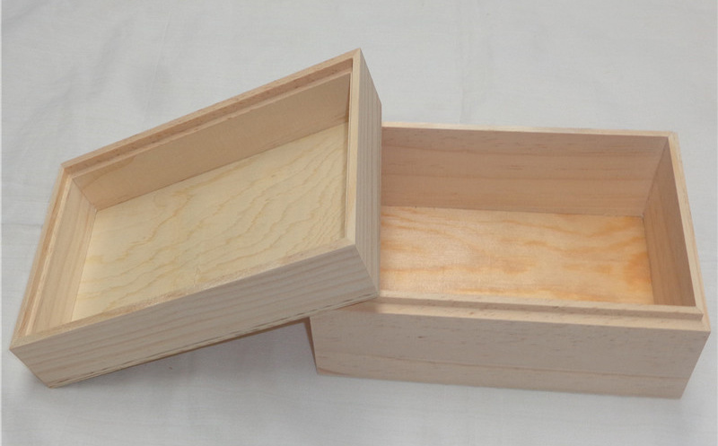 Customized Two Bottle Wooden Wine Box with Wine Accessories