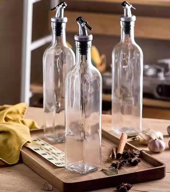 in Stock 8oz 250ml Clear Glass Bottle for Olive Oil with Regular Stainless Steel Oil Spout