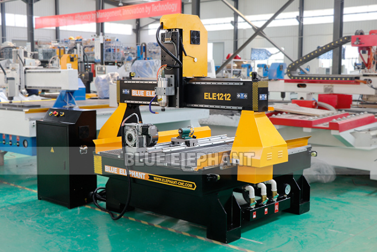CNC Router Manufacturers 4 Axis Small CNC Milling Machine