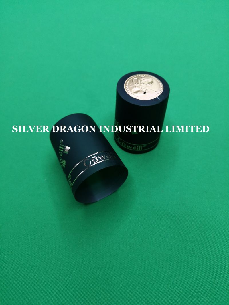 Green PVC Shrinkable Capsules with Hot Stamping for Olive Oil Bottle Closure