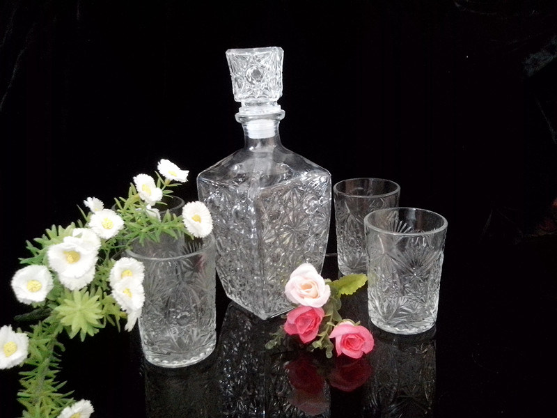 Glass Bottle/Decanter for Beverage/Fruit /Juice/ Milk /Water