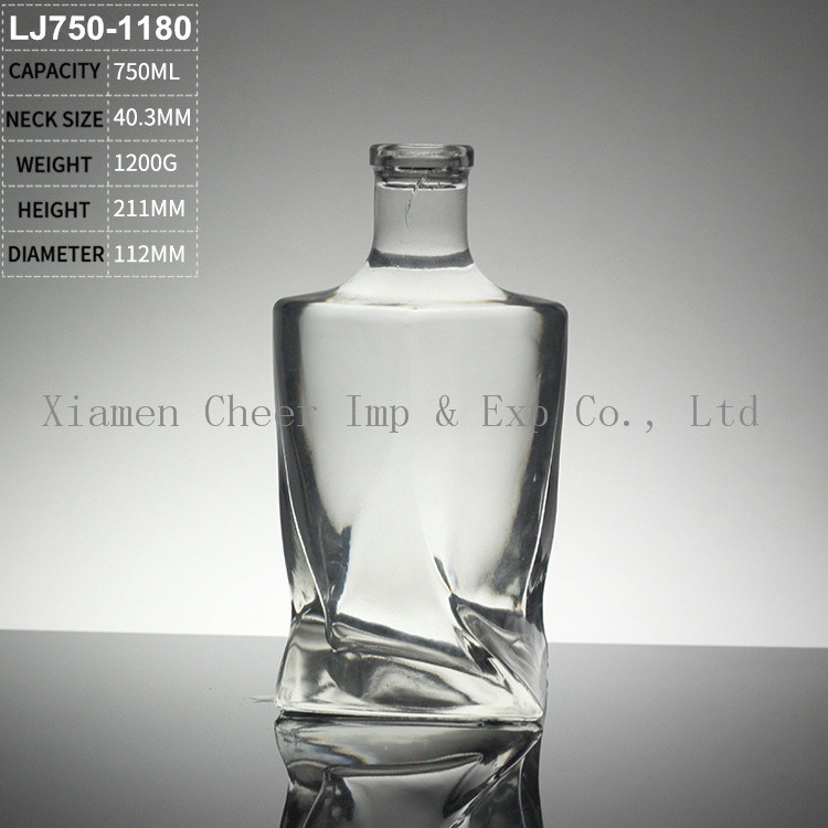 750ml Glass Round White Spirit Bottle