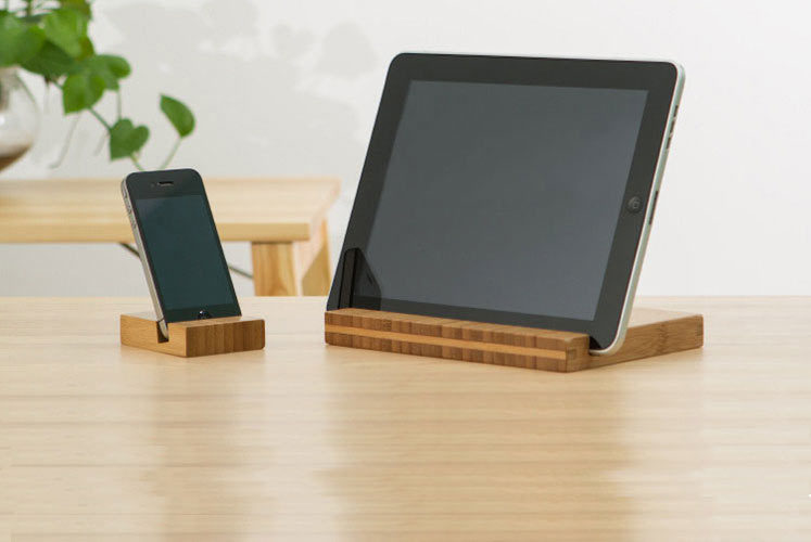 Waterproof Bamboo Mobile Phone Holder for iPad / iPhone