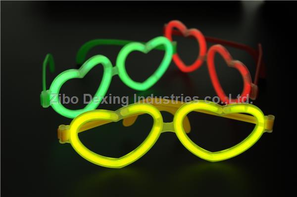 fashionable heart shape eyeglasses glow in the dark