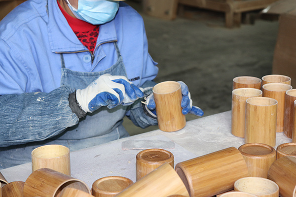 Eco-Friendly Ceramic White Inner with Bamboo Outside Bamboo Mug for Drinking