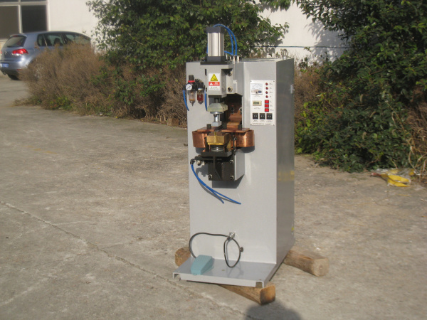 Rectangular Metal Can Welding Machine for 1L Olive Oil Can Package