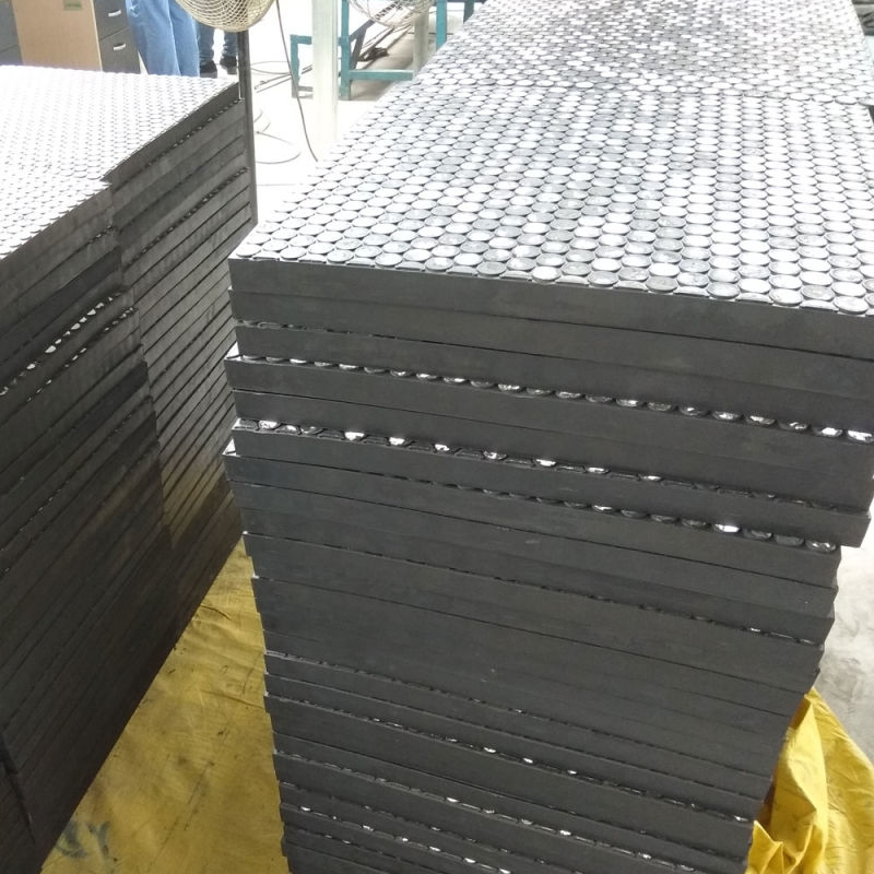 Rubber Ceramic Composite Wear Plate Embeded Rubber Panel for Sale