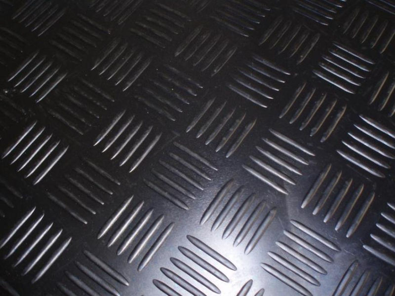 Bonzer Rubber Gum Rubber Checker Plate Rubber Matting