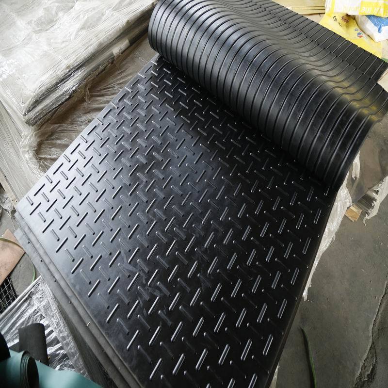 18 mm Anti -Slip Rubber Mat for Gym Area