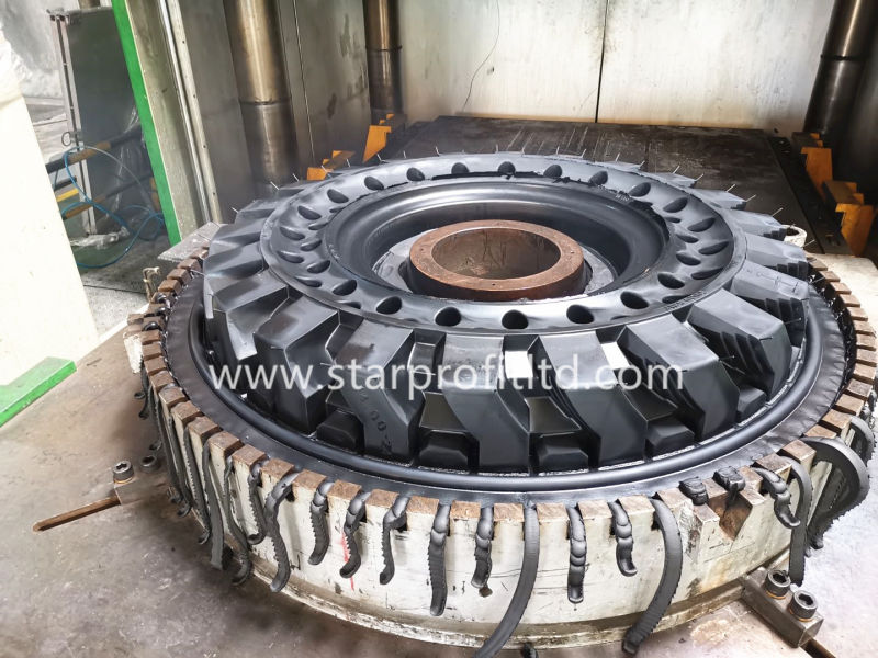 Rubber Machinery/Four Column Platen Type Vulcanizer/Curing Press for Tyres