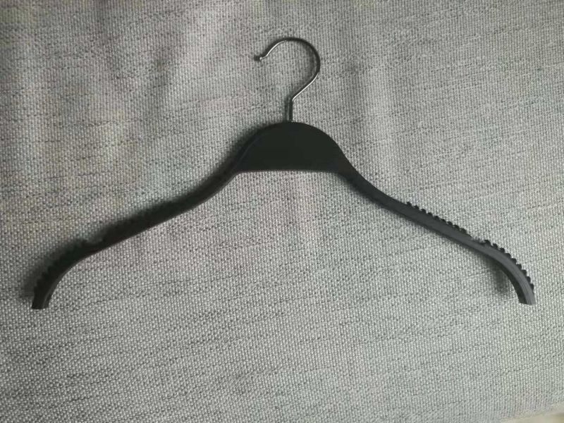 Zara Plastic Top Hangers, Similar Wood Clothes Hangers, Garment Hangers