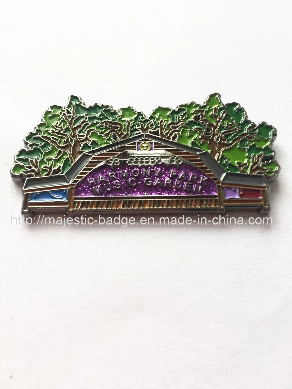 Custom Soft Enamel Black Nickel Plating Glitter Badge