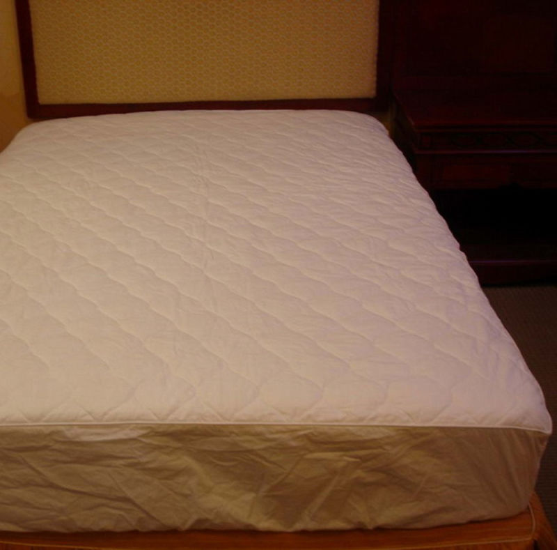 Customized Size King/Queen Quilted Polyester Mattress Protector